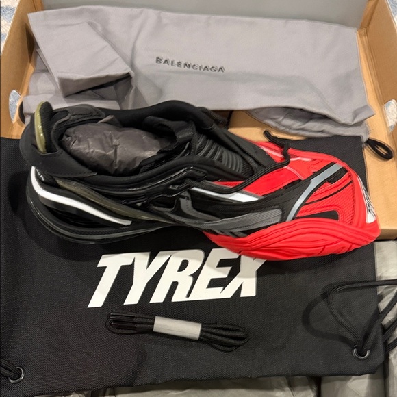 Balenciaga Tyrex Red Black Sneakers - Picture 1 of 5